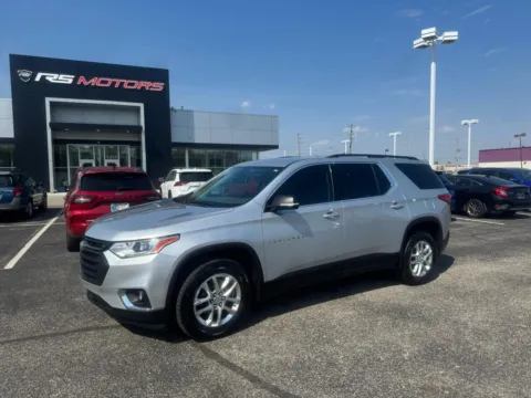 Photos of 2020 Chevrolet Traverse LT Leather FWD for sale in Indianapolis, IN at RS Motors