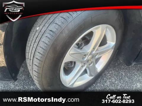 Silver 2020 Chevrolet Traverse LT Leather FWD for sale in Indianapolis, IN