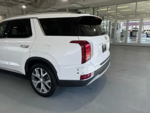More photos of 2021 Hyundai Palisade SEL at RS Motors, IN