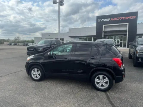 More photos of 2021 Chevrolet Trax LS FWD at RS Motors, IN
