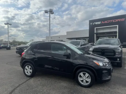 Black 2021 Chevrolet Trax LS FWD for sale in Indianapolis, IN