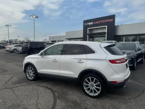 More photos of 2019 Lincoln MKC Reserve at RS Motors, IN