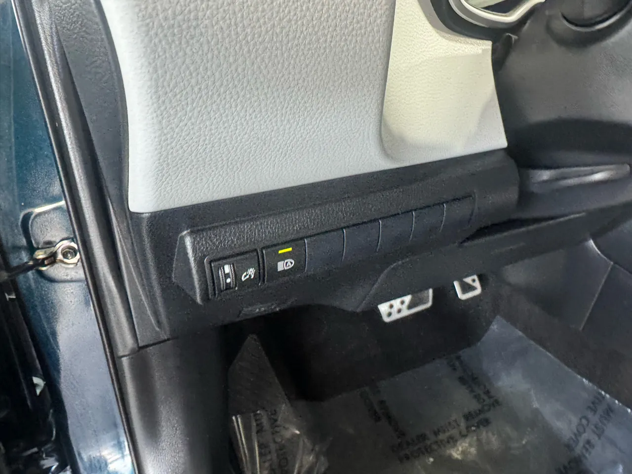 2020 Toyota Corolla Hatchback XSE - Photo 29