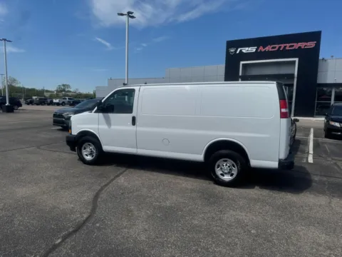 More photos of 2021 Ford Explorer Police 4WD at RS Motors, IN