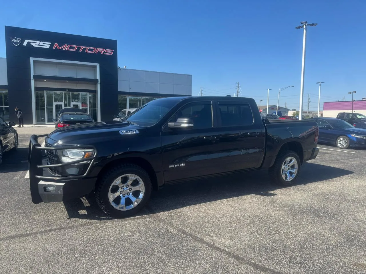 2019 RAM 1500 Big Horn/Lone Star 4x4 Crew Cab 5'7's photo