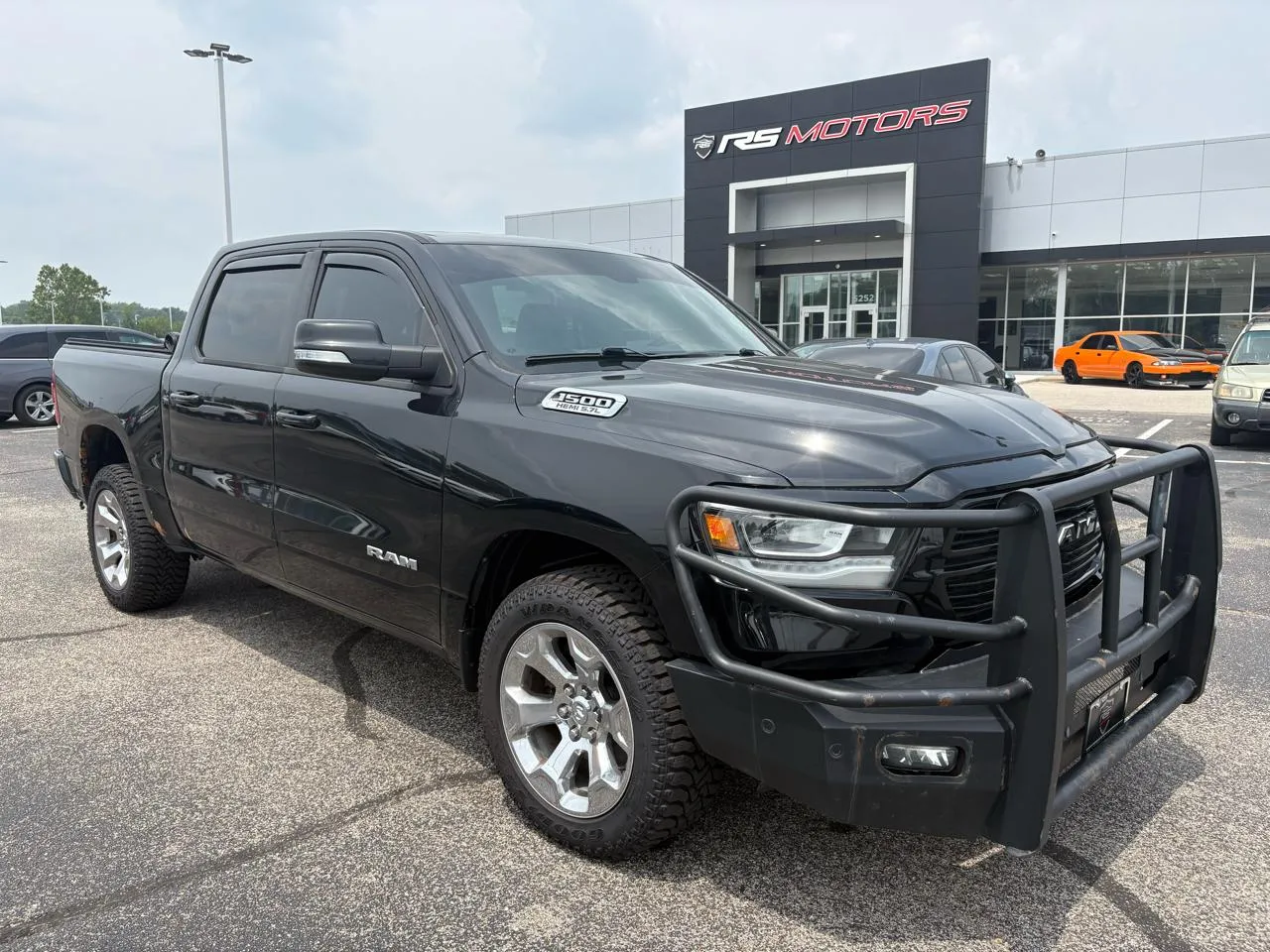 Black 2019 RAM 1500 Big Horn Crew Cab SWB 4WD for sale in Indianapolis, IN
