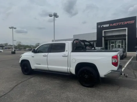 More photos of 2017 Toyota Tundra SR5 5.7L V8 FFV CrewMax 2WD at RS Motors, IN