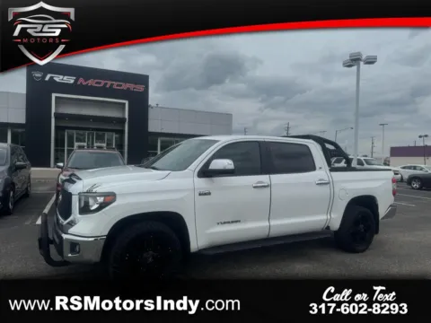 White 2017 Toyota Tundra SR5 5.7L V8 FFV CrewMax 2WD for sale in Indianapolis, IN