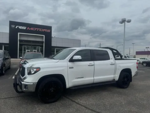 Photos of 2017 Toyota Tundra SR5 5.7L V8 FFV CrewMax 2WD for sale in Indianapolis, IN at RS Motors