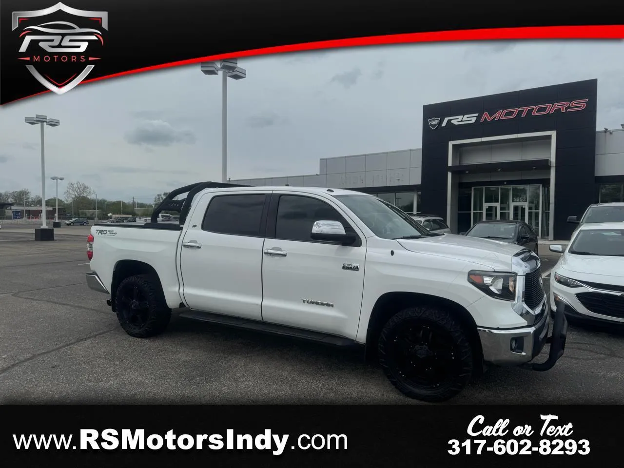 White 2017 Toyota Tundra SR5 5.7L V8 FFV CrewMax 2WD for sale in Indianapolis, IN
