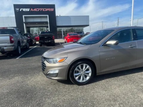 More photos of 2023 Chevrolet Malibu 1LT at RS Motors, IN