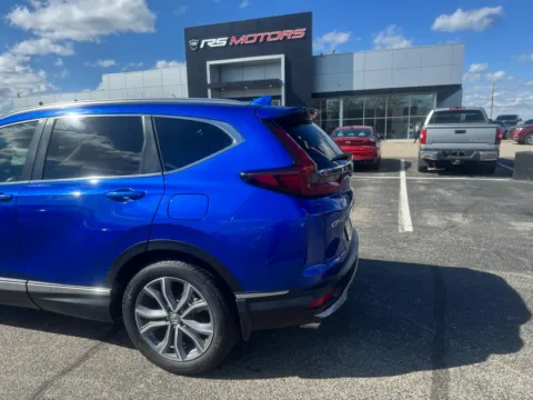 More photos of 2020 Honda CR-V Touring 2WD at RS Motors, IN