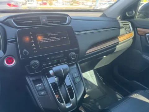 More photos of 2020 Honda CR-V Touring 2WD at RS Motors, IN