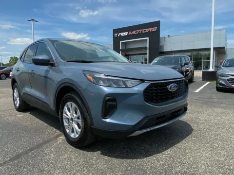 Photos of 2023 Ford Escape Active AWD for sale in Indianapolis, IN at RS Motors