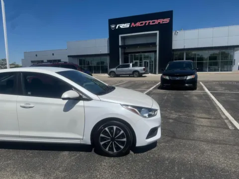 Photos of 2021 Hyundai Accent SE 4-Door 6A for sale in Indianapolis, IN at RS Motors