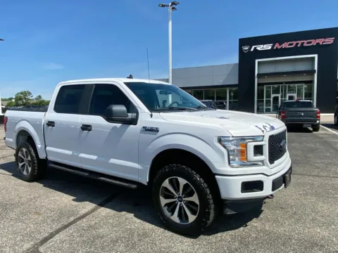 Photos of 2020 Ford F-150 XL SuperCrew 6.5-ft. Bed 4WD for sale in Indianapolis, IN at RS Motors