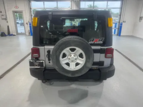 More photos of 2015 Jeep Wrangler Unlimited Sport 4WD RHD at RS Motors, IN