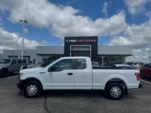 Another view of 2017 Ford F-150 XL SuperCab 8-ft. 2WD for sale in Indianapolis, IN at RS Motors