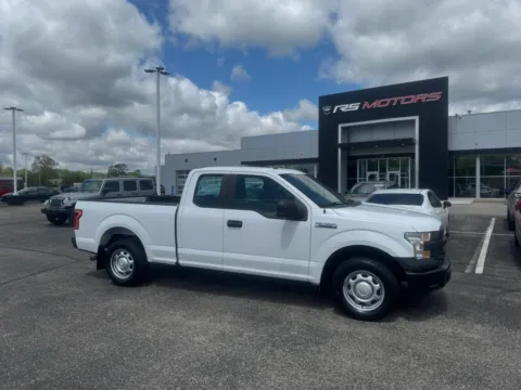 White 2017 Ford F-150 XL SuperCab 8-ft. 2WD for sale in Indianapolis, IN
