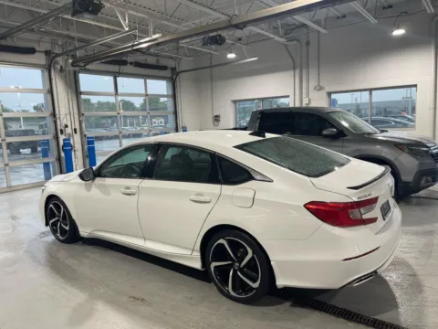 More photos of 2022 Honda Accord Sport Special Edition at RS Motors, IN