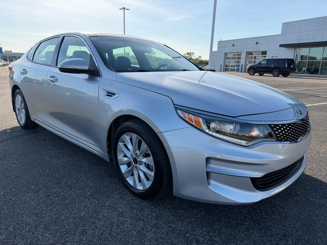 2018 Kia Optima EX AT's photo