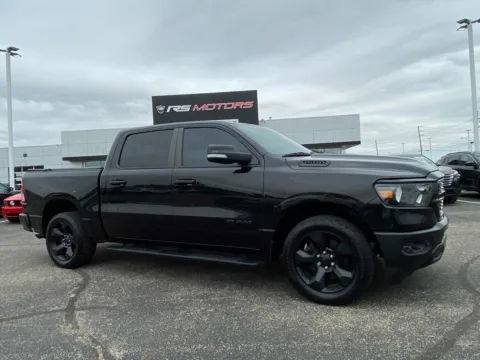 Black 2019 RAM 1500 Big Horn Crew Cab SWB 4WD for sale in Indianapolis, IN