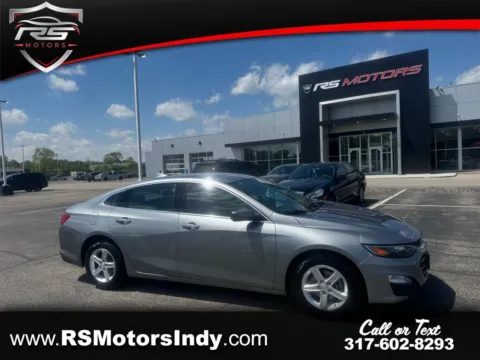 Gray 2023 Chevrolet Malibu 1LT for sale in Indianapolis, IN