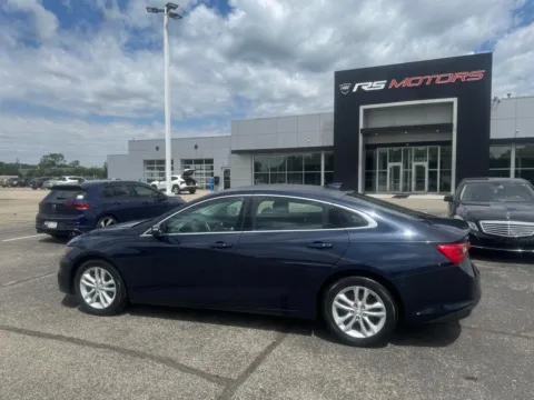 More photos of 2017 Chevrolet Malibu 1LT at RS Motors, IN