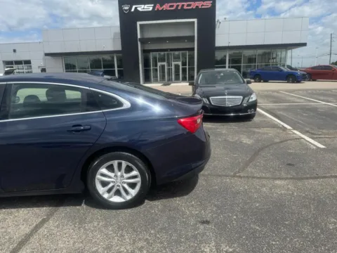 More photos of 2017 Chevrolet Malibu 1LT at RS Motors, IN
