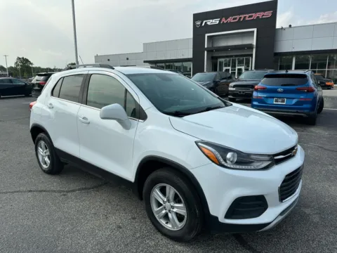 White 2020 Chevrolet Trax LT AWD for sale in Indianapolis, IN