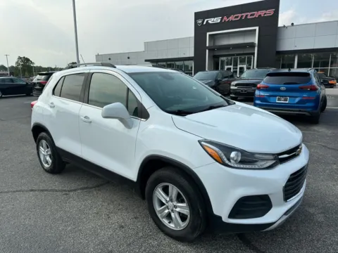 Photos of 2020 Chevrolet Trax LT AWD for sale in Indianapolis, IN at RS Motors