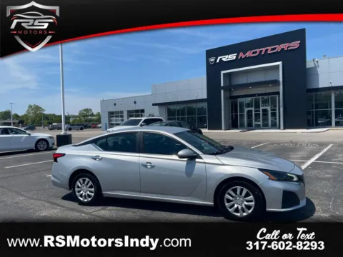 Silver 2023 Nissan Altima 2.5 S for sale in Indianapolis, IN