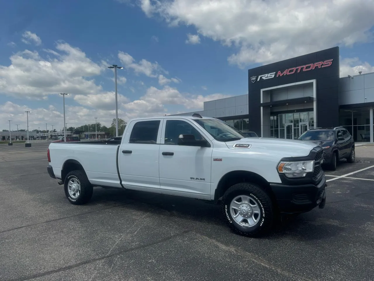 White 2022 RAM 2500 Tradesman Crew Cab LWB 4WD for sale in Indianapolis, IN