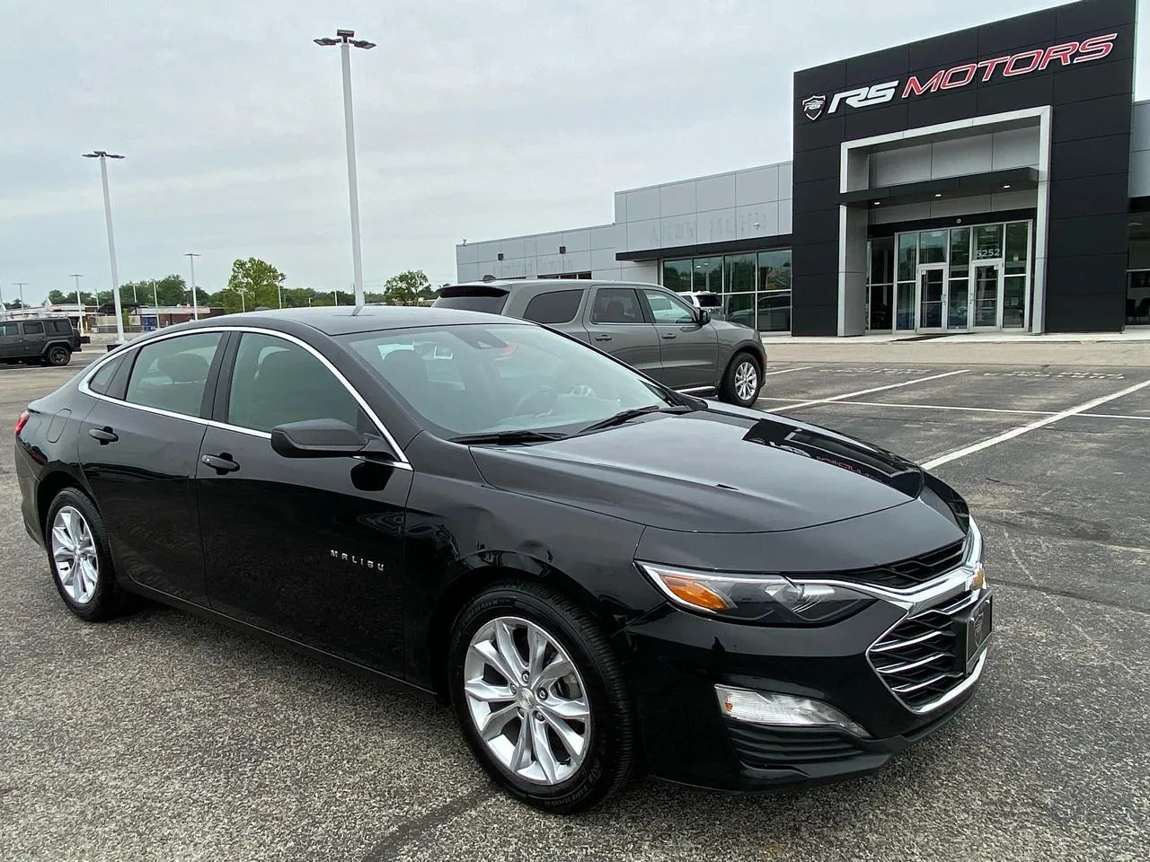 Black 2023 Chevrolet Malibu 1LT for sale in Indianapolis, IN