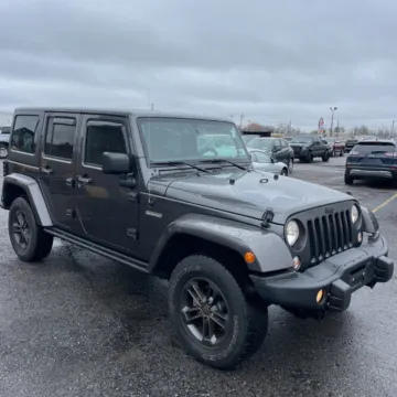 More photos of 2018 Jeep Wrangler JK Unlimited Sport 4WD at RS Motors, IN