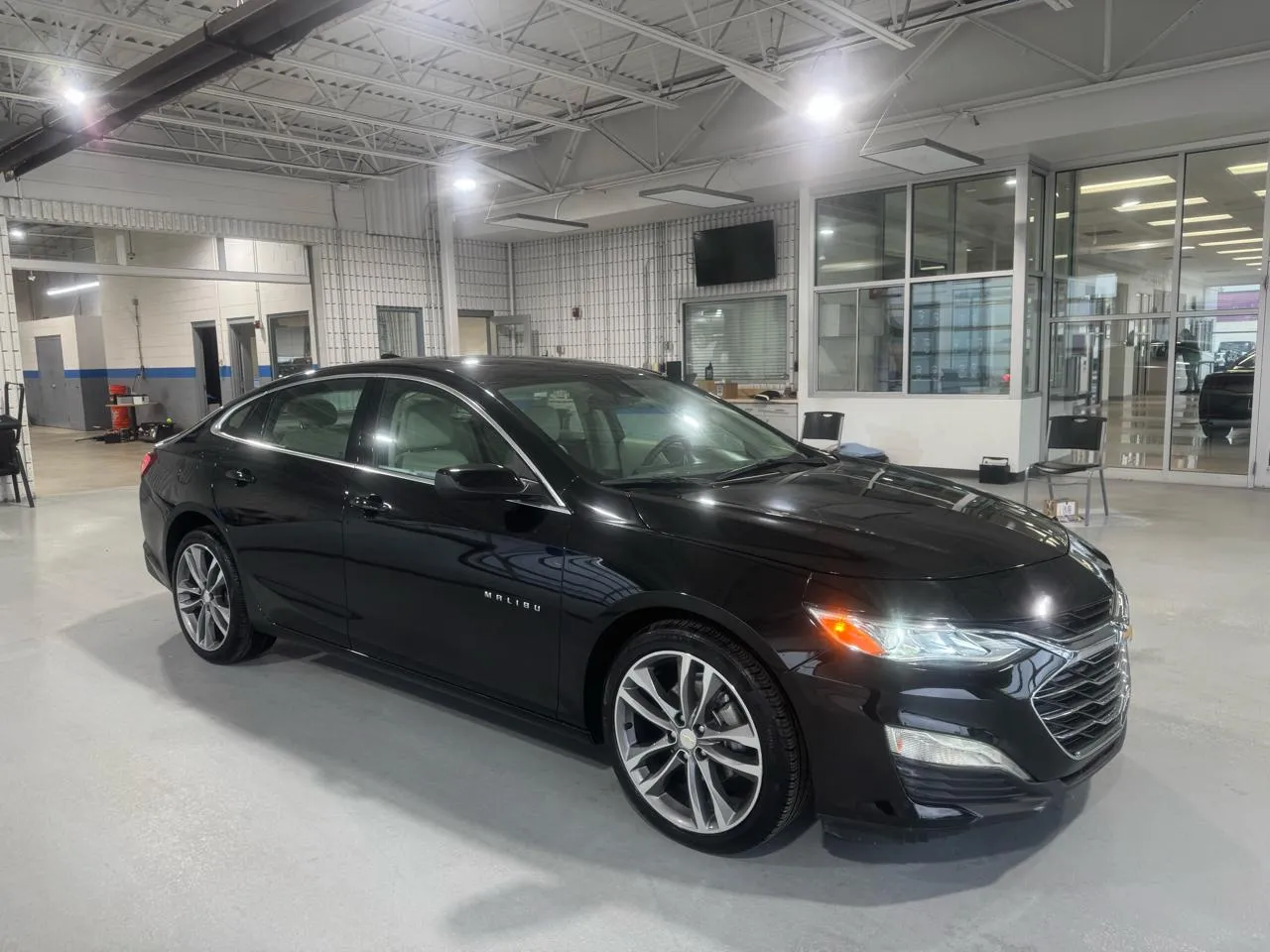 Black 2024 Chevrolet Malibu 2LT for sale in Indianapolis, IN