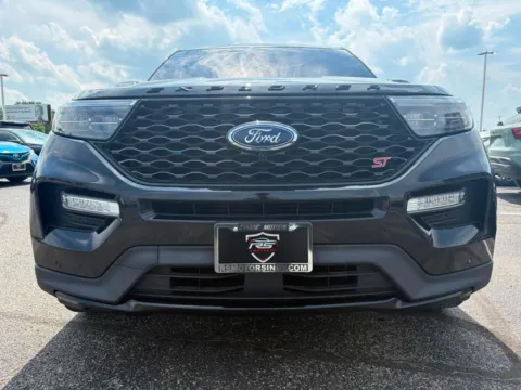 More photos of 2020 Ford Explorer ST AWD at RS Motors, IN