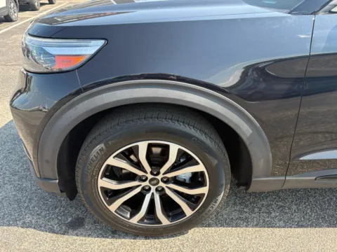 More photos of 2020 Ford Explorer ST AWD at RS Motors, IN