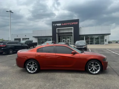 More photos of 2020 Dodge Charger SXT at RS Motors, IN