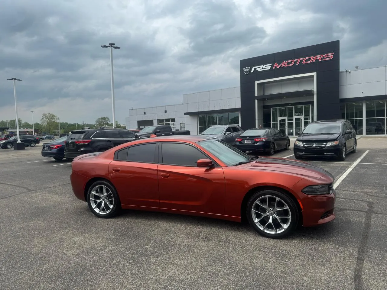 Orange 2020 Dodge Charger SXT for sale in Indianapolis, IN