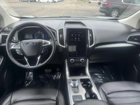 More photos of 2022 Ford Edge SEL AWD at RS Motors, IN