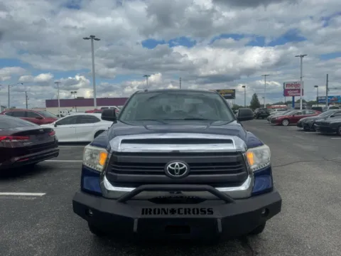 More photos of 2015 Toyota Tundra SR5 5.7L V8 CrewMax 4WD at RS Motors, IN
