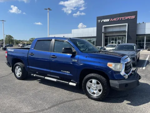 Photos of 2015 Toyota Tundra SR5 5.7L V8 CrewMax 4WD for sale in Indianapolis, IN at RS Motors