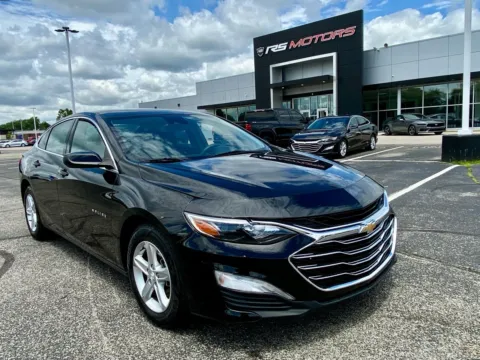 More photos of 2023 Chevrolet Malibu 1LT at RS Motors, IN