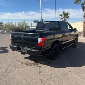 More photos of 2019 Nissan Titan SV Crew Cab 2WD at RS Motors, IN