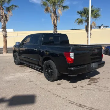 Photos of 2019 Nissan Titan SV Crew Cab 2WD for sale in Indianapolis, IN at RS Motors