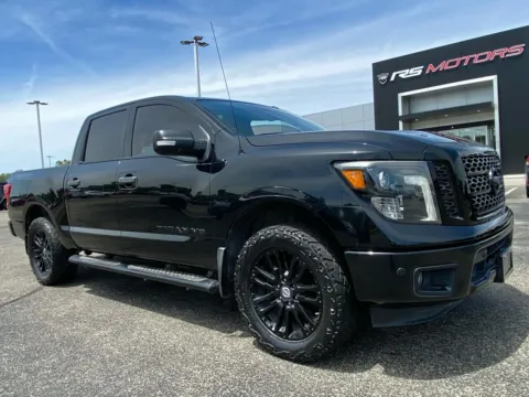 Photos of 2019 Nissan Titan SV Crew Cab 2WD for sale in Indianapolis, IN at RS Motors