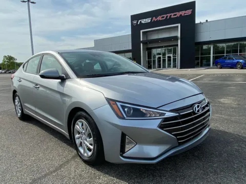 Photos of 2020 Hyundai Elantra SE 6M for sale in Indianapolis, IN at RS Motors