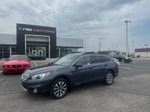 Gray 2017 Subaru Outback 3.6R Limited for sale in Indianapolis, IN