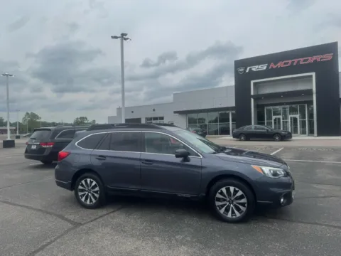 Gray 2017 Subaru Outback 3.6R Limited for sale in Indianapolis, IN